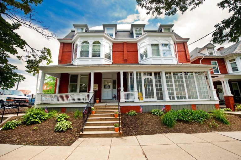 Lancaster's Premier Men's Drug & Alcohol Rehab Center White Deer Run